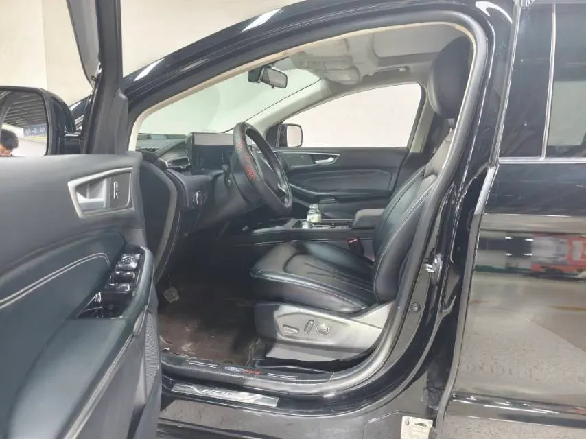 2021 Ford Edge 2.0T 245HP L4 8AT,autocango,china used car exporter,china ev exporter,chinese used car exporter,chinese used ev exporter