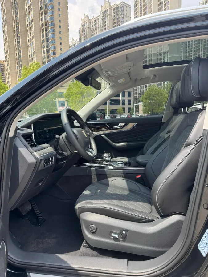 2022 HongQi HS5 2.0T 224HP L4 6AT,autocango,china used car exporter,china ev exporter,chinese used car exporter,chinese used ev exporter