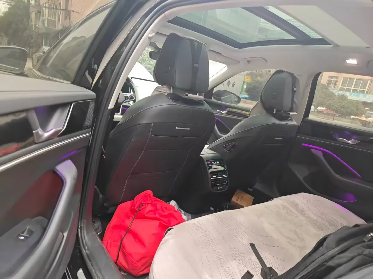 2024 Volkswagen Magotan 2.0T 220HP L4 7DCT,autocango,china used car exporter,china ev exporter,chinese used car exporter,chinese used ev exporter