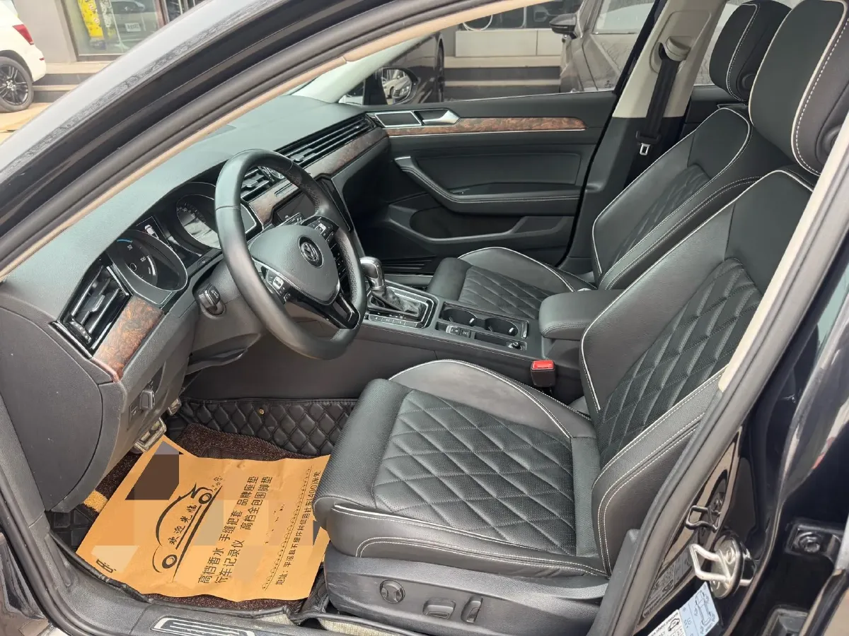 2020 Volkswagen Magotan GTE 1.4T 150HP L4 6DCT PHEV 13KWH,autocango,china used car exporter,china ev exporter,chinese used car exporter,chinese used ev exporter