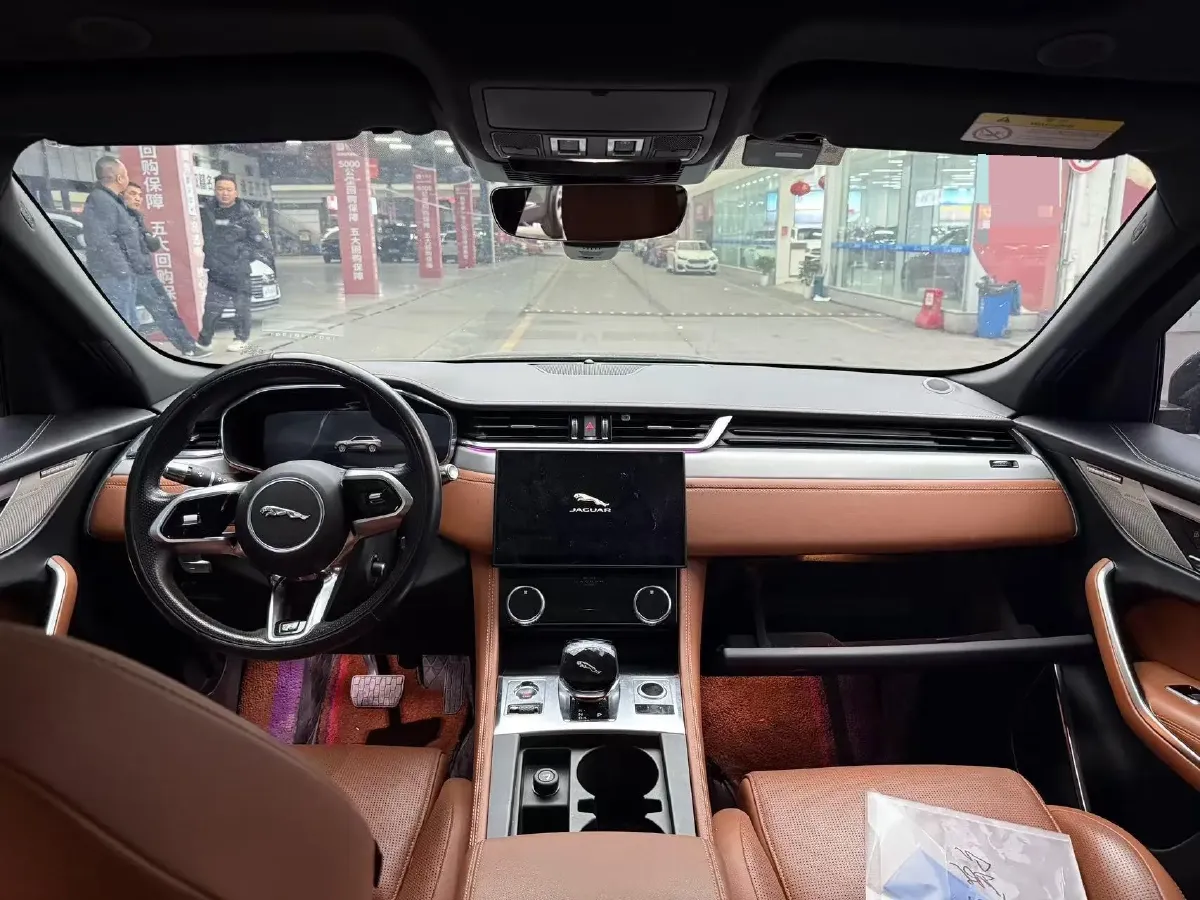 2021 Jaguar F-PACE 2.0T 250HP L4 8AT,autocango,china used car exporter,china ev exporter,chinese used car exporter,chinese used ev exporter