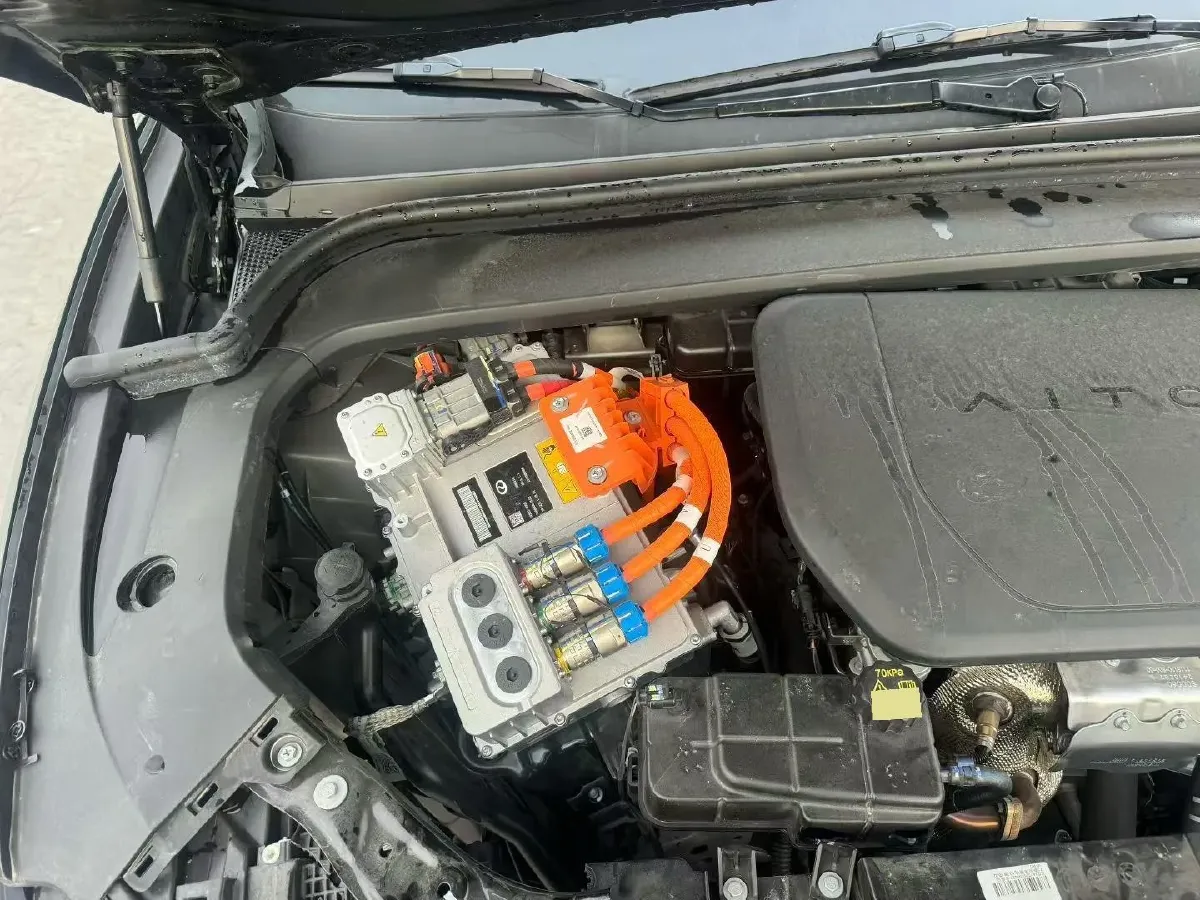 2024 AITO AITO M9 1.5T 152HP L4 REEV 42KWH,autocango,china used car exporter,china ev exporter,chinese used car exporter,chinese used ev exporter