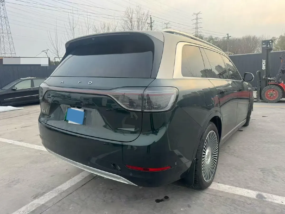 2024 AITO AITO M9 1.5T 152HP L4 REEV 42KWH,autocango,china used car exporter,china ev exporter,chinese used car exporter,chinese used ev exporter