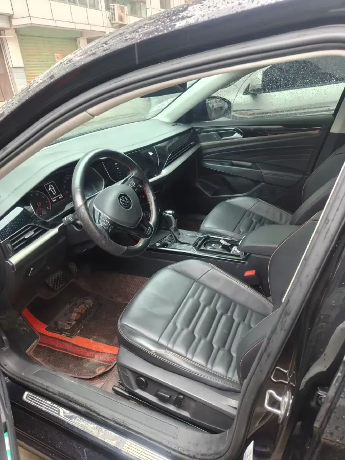 2021 Volkswagen Passat 2.0T 186HP L4 7DCT,autocango,china used car exporter,china ev exporter,chinese used car exporter,chinese used ev exporter