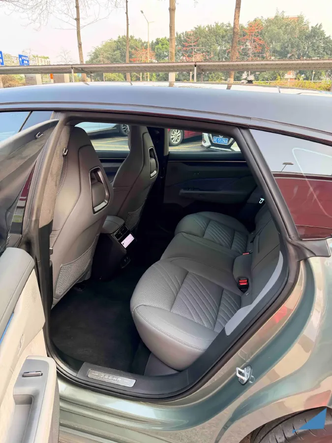 2024 Zeekr 001 BEV 95KWH,autocango,china used car exporter,china ev exporter,chinese used car exporter,chinese used ev exporter