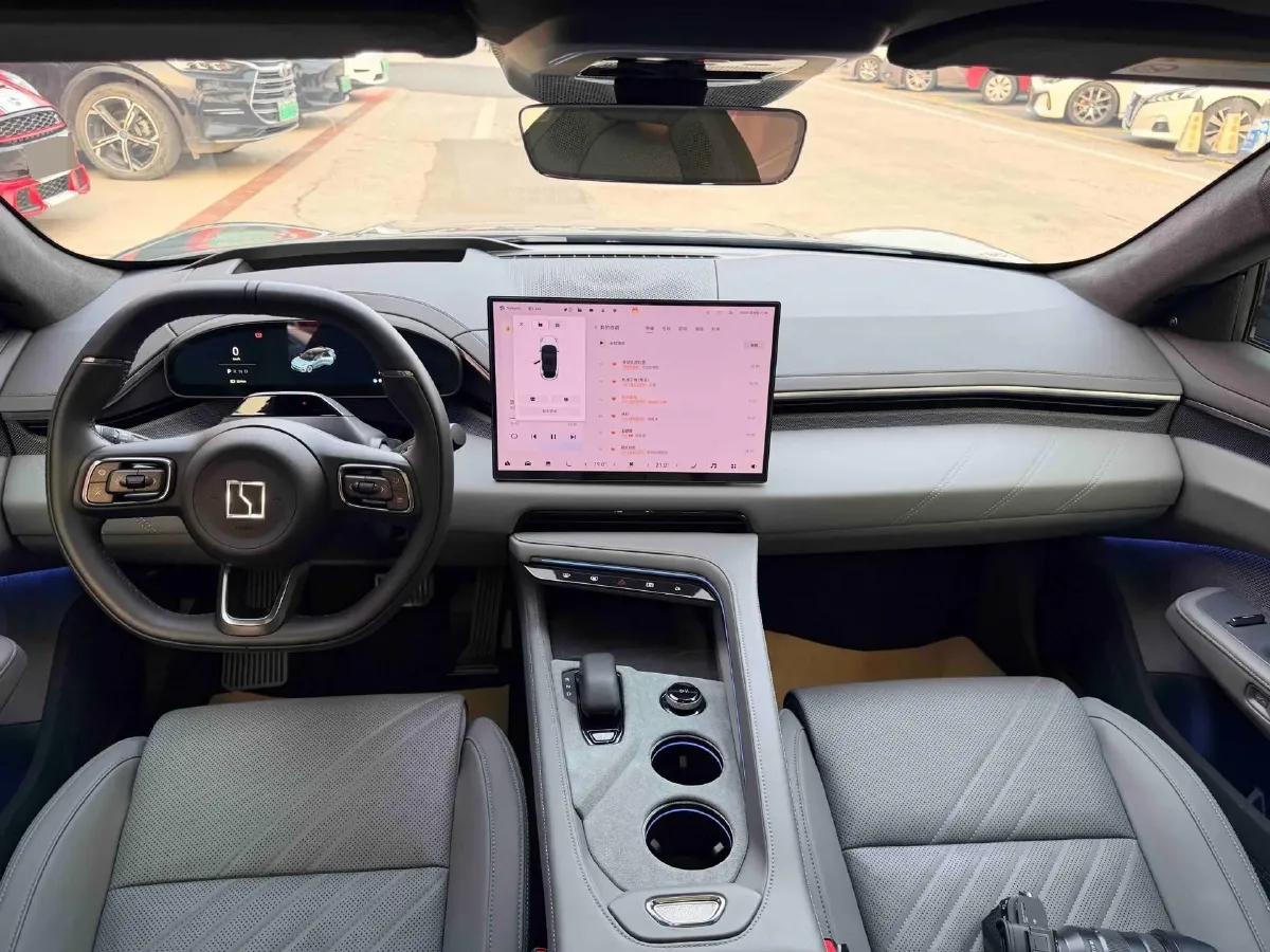 2024 Zeekr 001 BEV 95KWH,autocango,china used car exporter,china ev exporter,chinese used car exporter,chinese used ev exporter