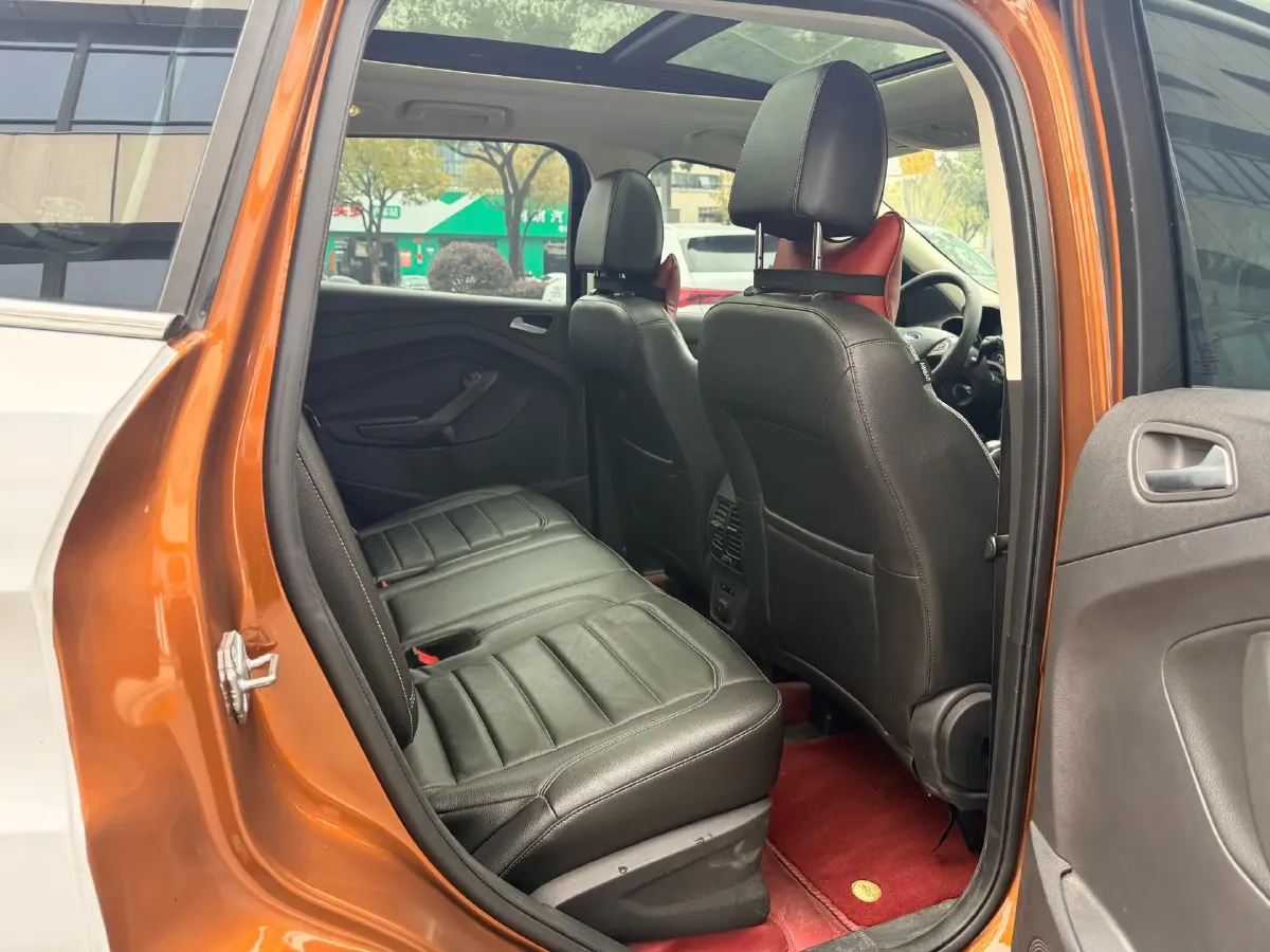 2018 Ford Kuga 1.5T 181HP L4 6AT,autocango,china used car exporter,china ev exporter,chinese used car exporter,chinese used ev exporter