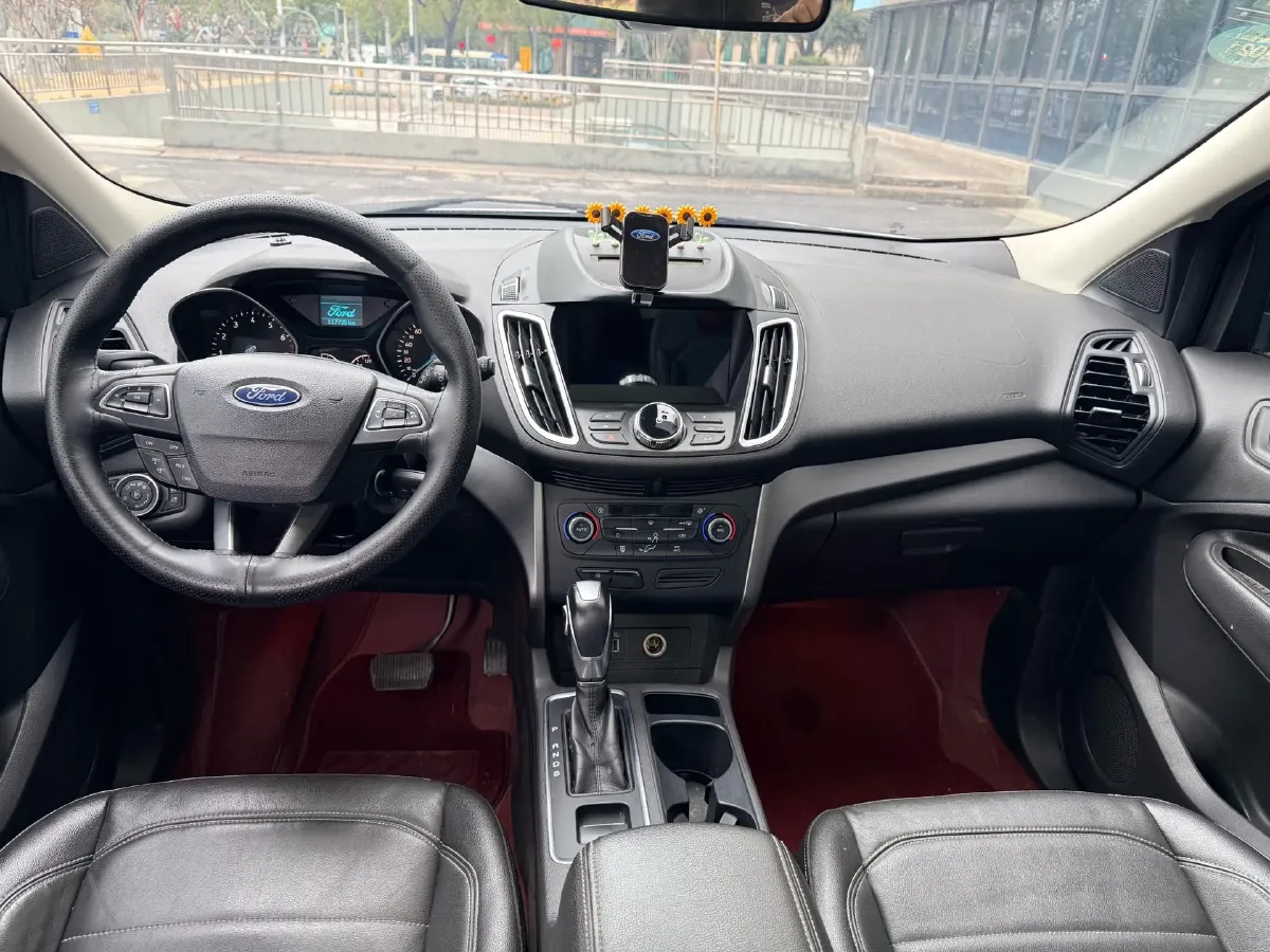 2018 Ford Kuga 1.5T 181HP L4 6AT,autocango,china used car exporter,china ev exporter,chinese used car exporter,chinese used ev exporter