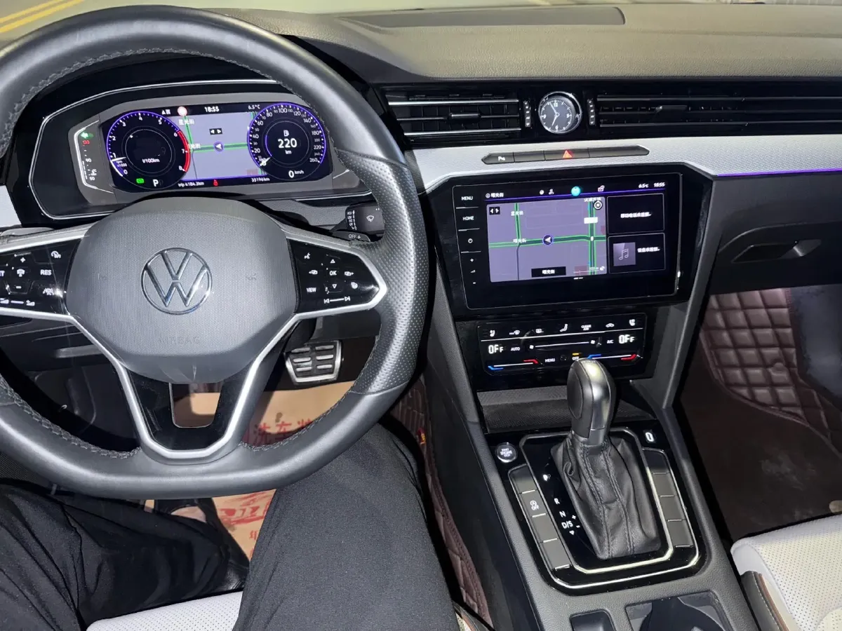 2023 Volkswagen Magotan 2.0T 186HP L4 7DCT,autocango,china used car exporter,china ev exporter,chinese used car exporter,chinese used ev exporter