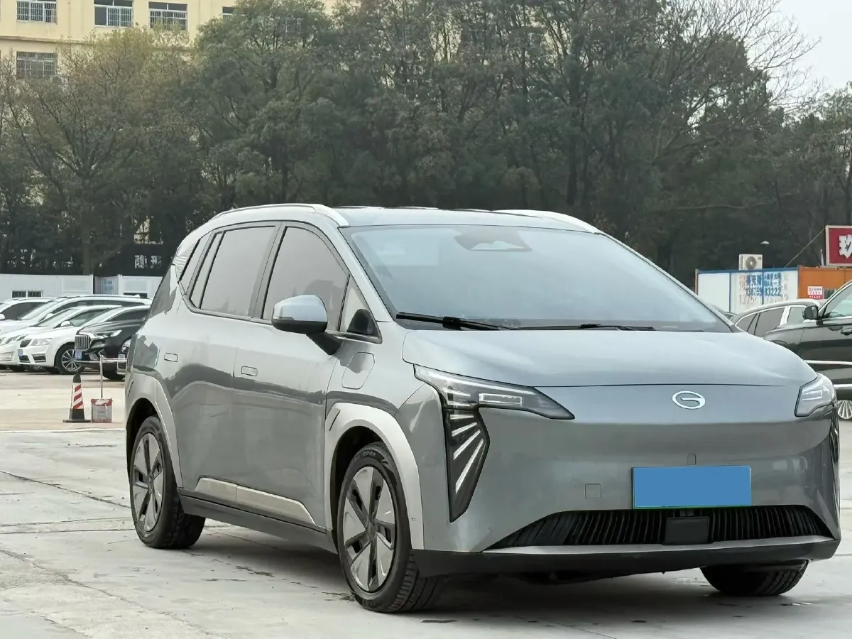 2024 Leapmotor C11 1.5L 95HP L4 REEV 43.74KWH,autocango,china used car exporter,china ev exporter,chinese used car exporter,chinese used ev exporter