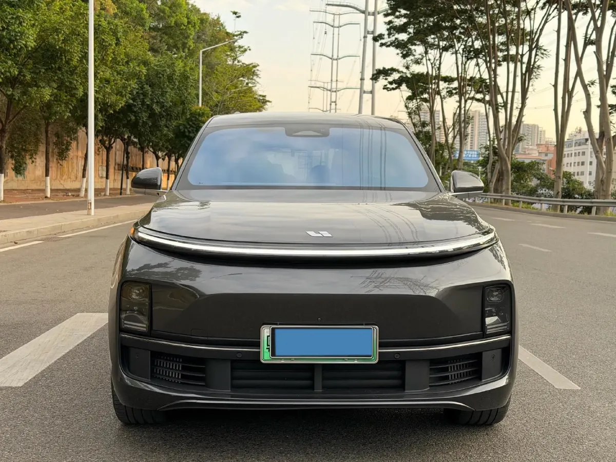 2023 Li L9 Range Extended 154HP REEV 42.6KWH,autocango,china used car exporter,china ev exporter,chinese used car exporter,chinese used ev exporter