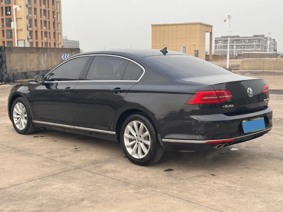 2018 Volkswagen Magotan 1.8T 180HP L4 7DCT,autocango,china used car exporter,china ev exporter,chinese used car exporter,chinese used ev exporter
