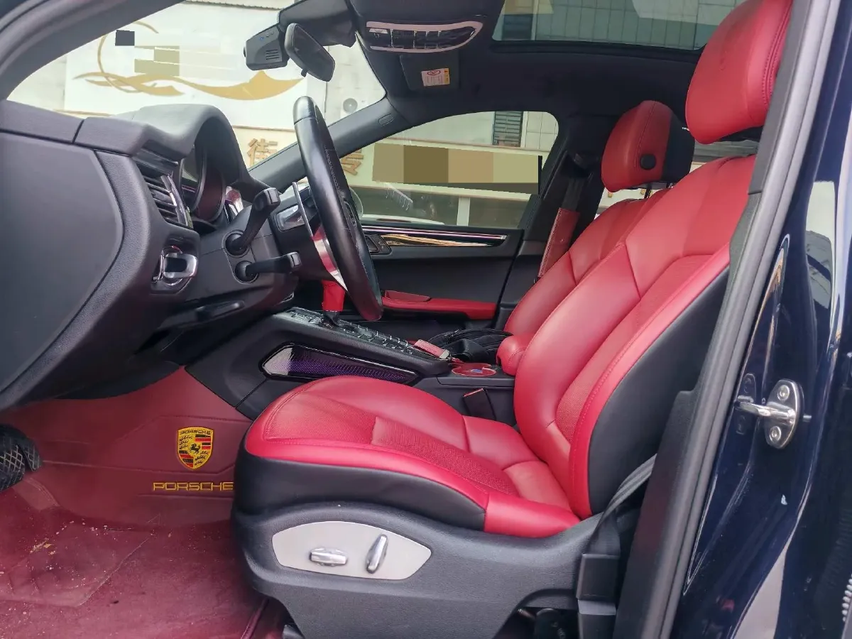 2021 Porsche Macan 2.0T 252HP L4 7DCT,autocango,china used car exporter,china ev exporter,chinese used car exporter,chinese used ev exporter