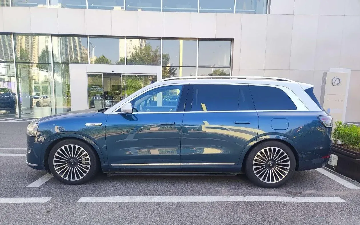 2024 AITO AITO M9 1.5T 152HP L4 REEV 42KWH,autocango,china used car exporter,china ev exporter,chinese used car exporter,chinese used ev exporter