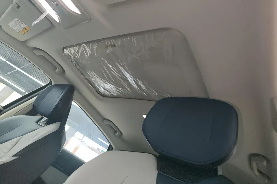 2023 ChangAn UNI-V iDD 1.5T 170HP L4 6TCT PHEV 18.4KWH,autocango,china used car exporter,china ev exporter,chinese used car exporter,chinese used ev exporter