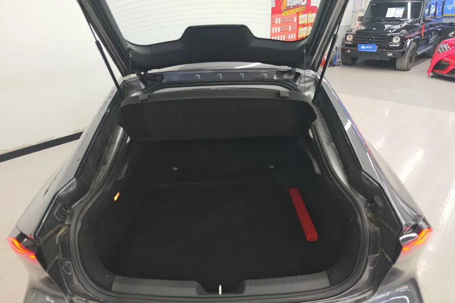 2023 ChangAn UNI-V iDD 1.5T 170HP L4 6TCT PHEV 18.4KWH,autocango,china used car exporter,china ev exporter,chinese used car exporter,chinese used ev exporter