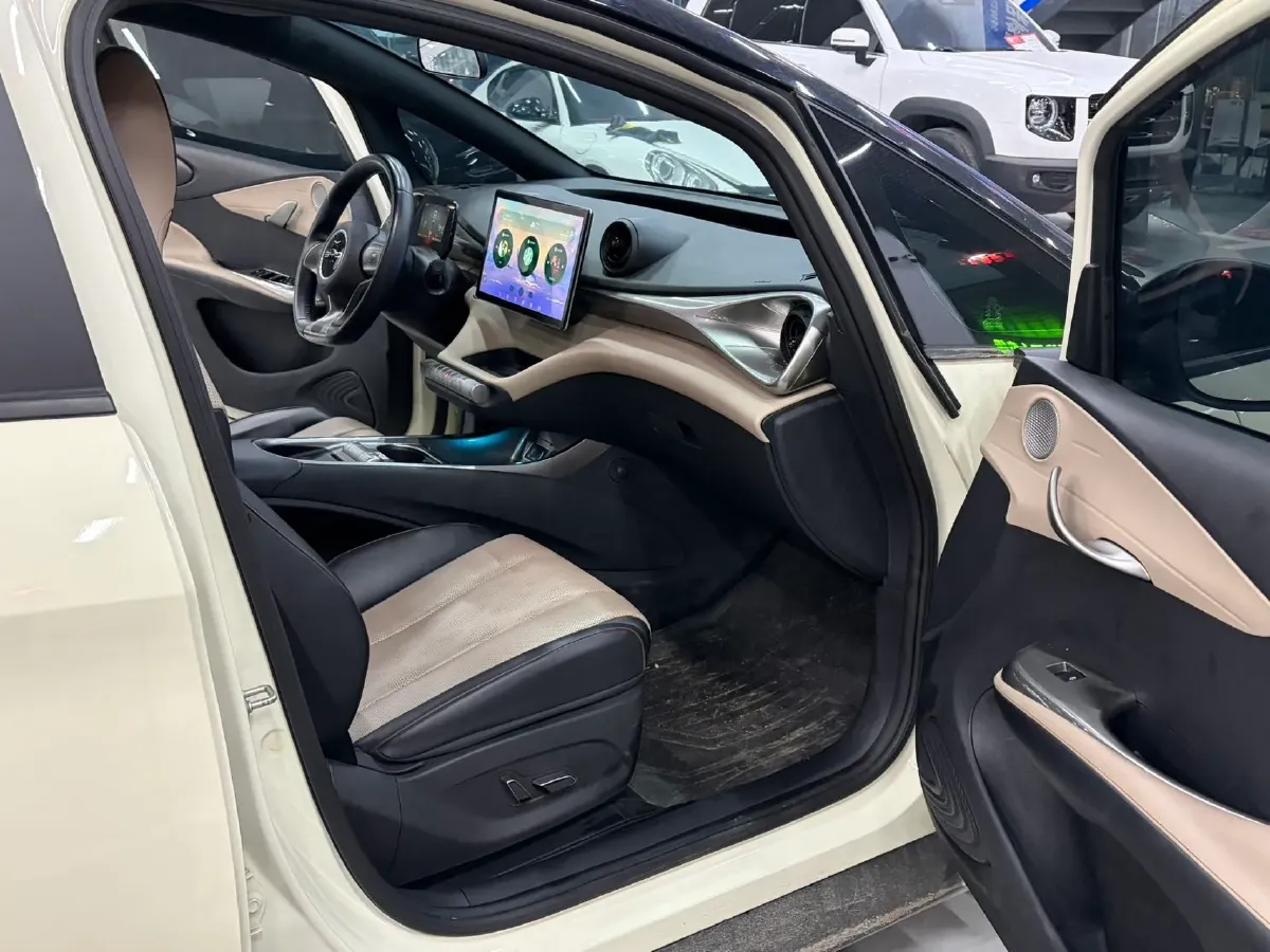 2023 BYD Dolphin BEV 44.928KWH,autocango,china used car exporter,china ev exporter,chinese used car exporter,chinese used ev exporter
