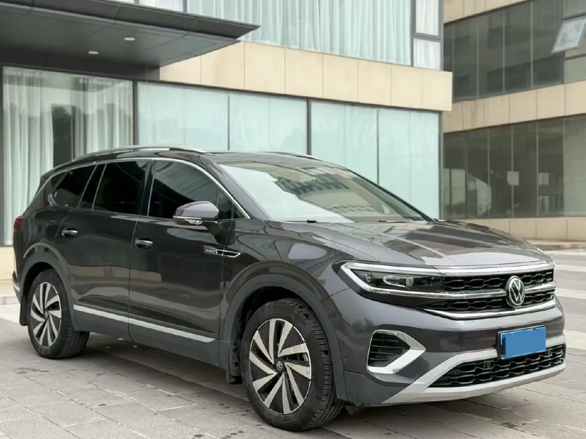2021 Volkswagen Talagon 2.0T 220HP L4 7DCT,autocango,china used car exporter,china ev exporter,chinese used car exporter,chinese used ev exporter