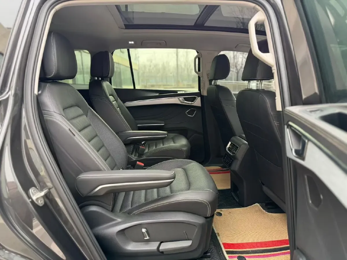 2021 Volkswagen Talagon 2.0T 220HP L4 7DCT,autocango,china used car exporter,china ev exporter,chinese used car exporter,chinese used ev exporter