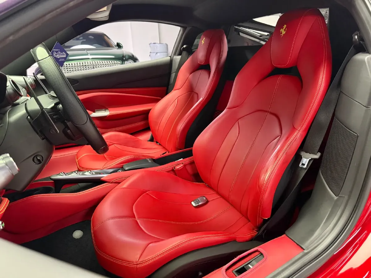 2019 Aston Martin DB11 5.2T 639HP V12 8AT,autocango,china used car exporter,china ev exporter,chinese used car exporter,chinese used ev exporter