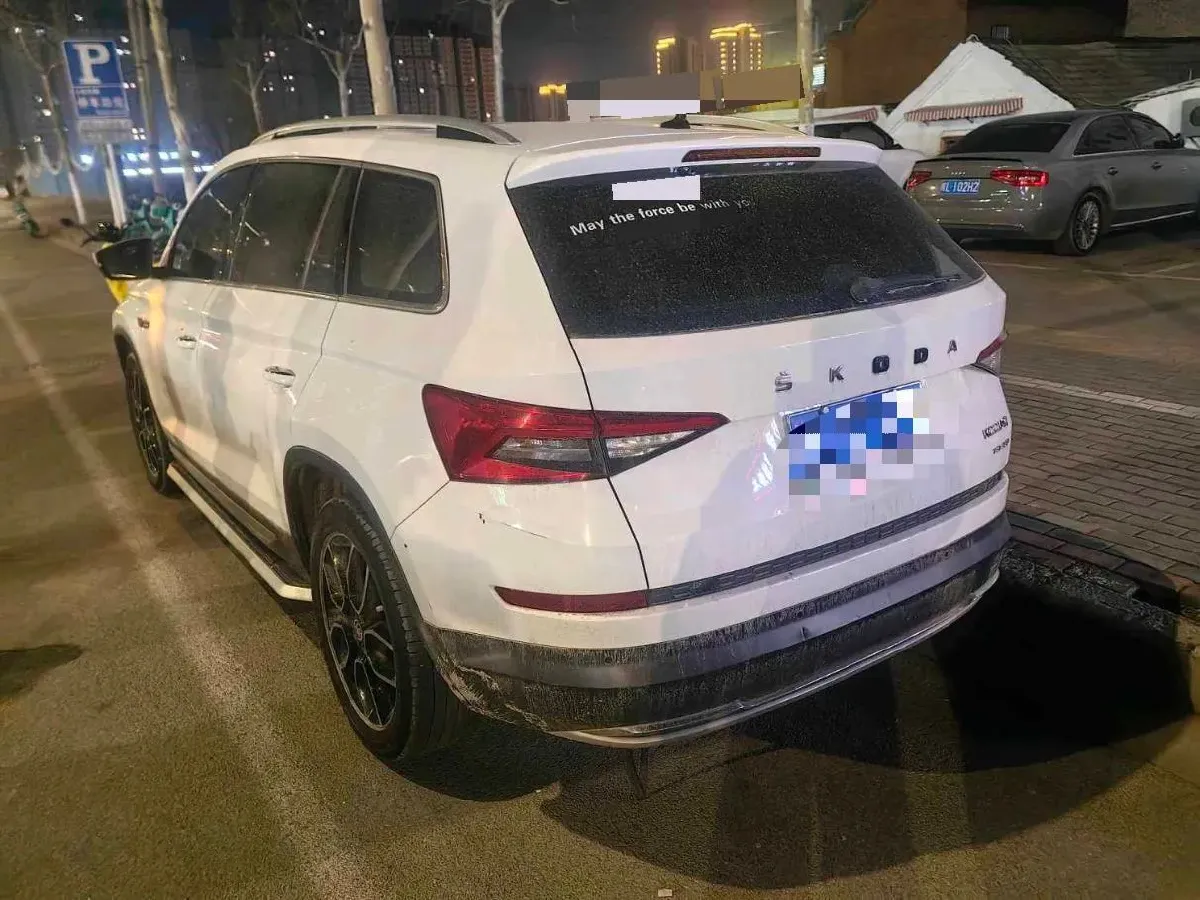 2019 Skoda Superb 2.0T 220HP L4 7DCT,autocango,china used car exporter,china ev exporter,chinese used car exporter,chinese used ev exporter