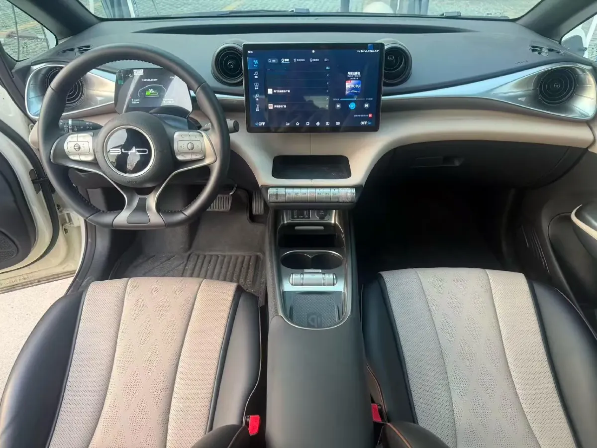 2023 BYD Dolphin BEV 44.928KWH,autocango,china used car exporter,china ev exporter,chinese used car exporter,chinese used ev exporter