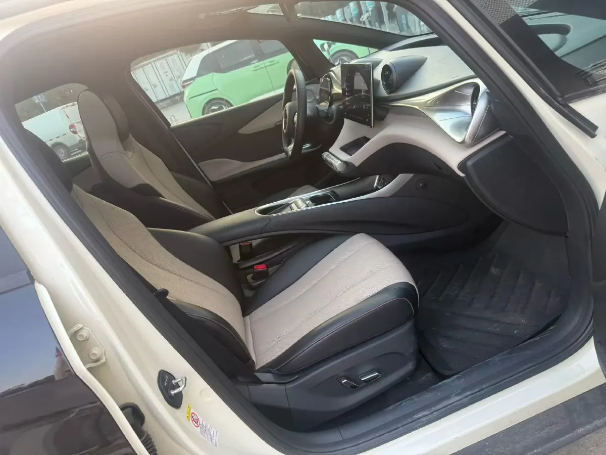 2023 BYD Dolphin BEV 44.928KWH,autocango,china used car exporter,china ev exporter,chinese used car exporter,chinese used ev exporter