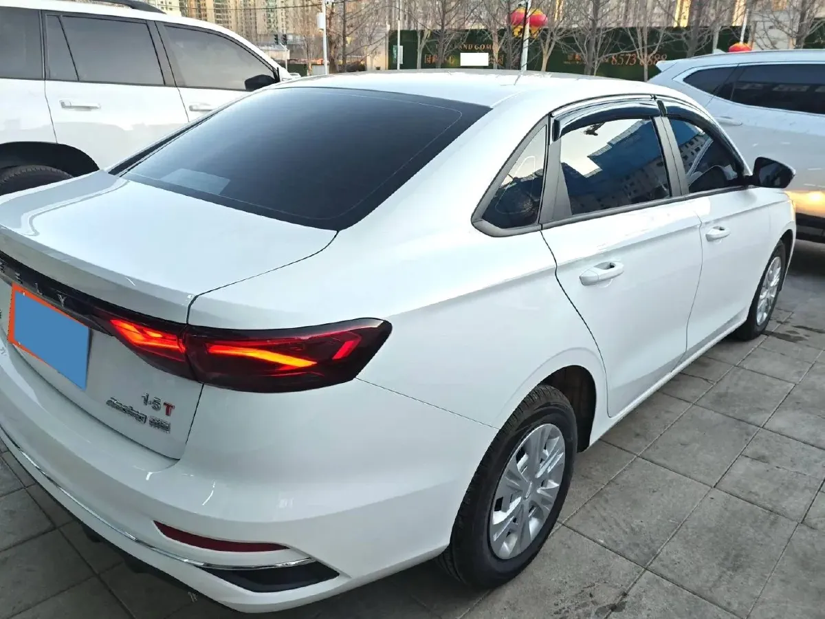 2025 Geely Emgrand 1.5L 127HP L4 5MT,autocango,china used car exporter,china ev exporter,chinese used car exporter,chinese used ev exporter