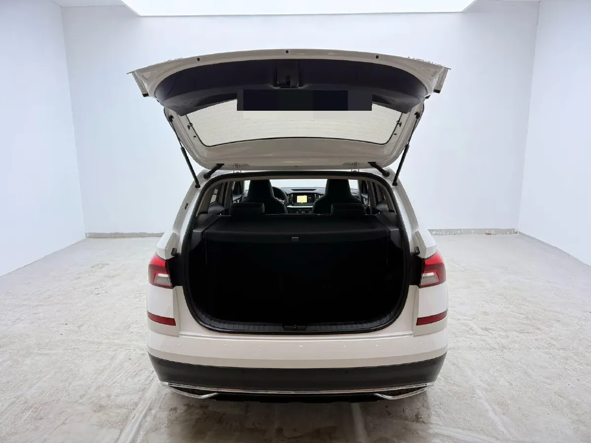 2021 Skoda Kamiq 1.5L 112HP L4 6AT,autocango,china used car exporter,china ev exporter,chinese used car exporter,chinese used ev exporter