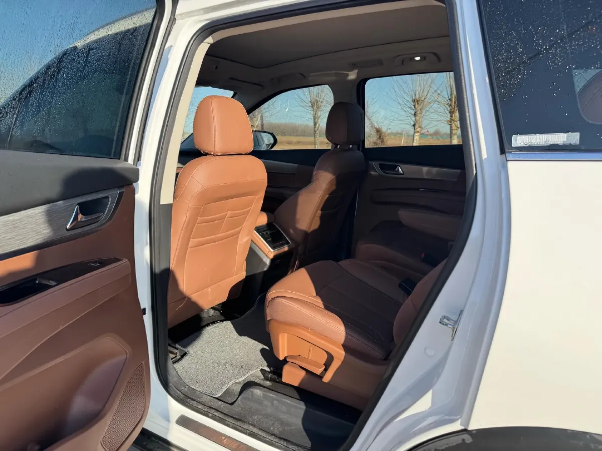 2020 HaiMa 7X 1.6T 195HP L4 6AT,autocango,china used car exporter,china ev exporter,chinese used car exporter,chinese used ev exporter