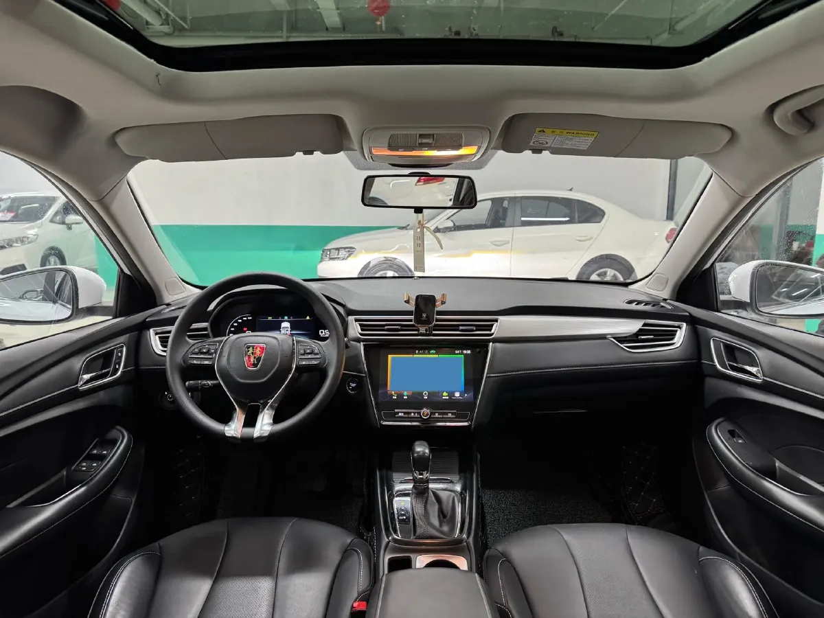 2020 Roewe i5 1.5L 120HP L4 CVT,autocango,china used car exporter,china ev exporter,chinese used car exporter,chinese used ev exporter