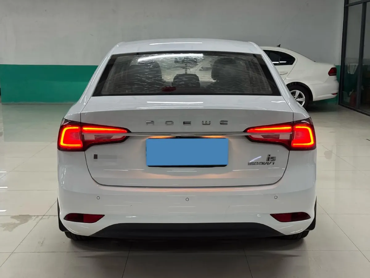 2020 Roewe i5 1.5L 120HP L4 CVT,autocango,china used car exporter,china ev exporter,chinese used car exporter,chinese used ev exporter