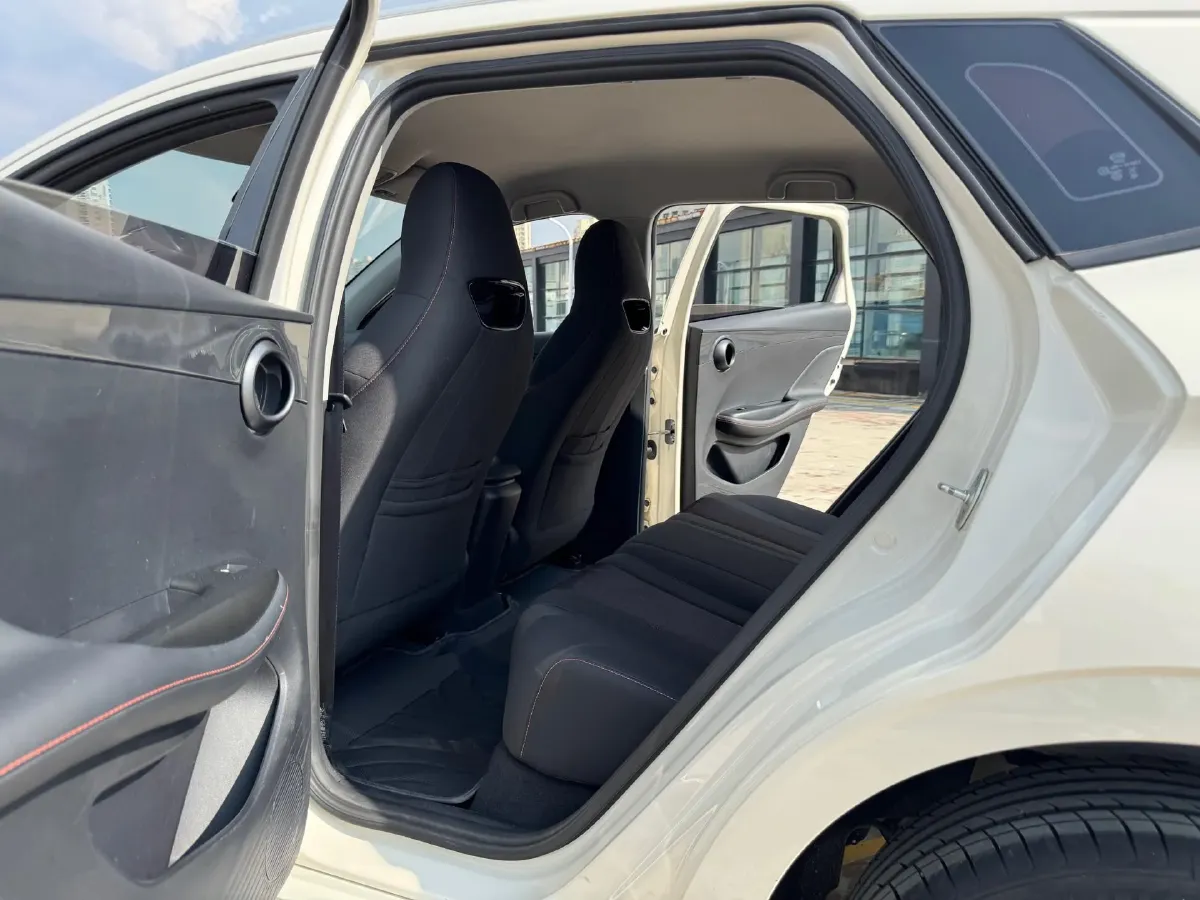 2024 BYD e2 BEV 43.2KWH,autocango,china used car exporter,china ev exporter,chinese used car exporter,chinese used ev exporter