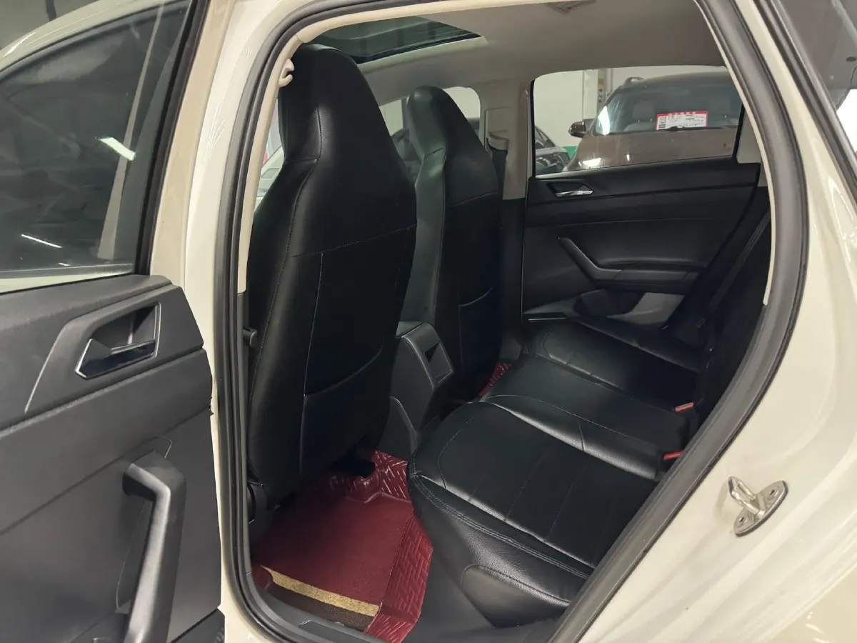 2021 Haval H6 1.5T 169HP L4 7DCT,autocango,china used car exporter,china ev exporter,chinese used car exporter,chinese used ev exporter