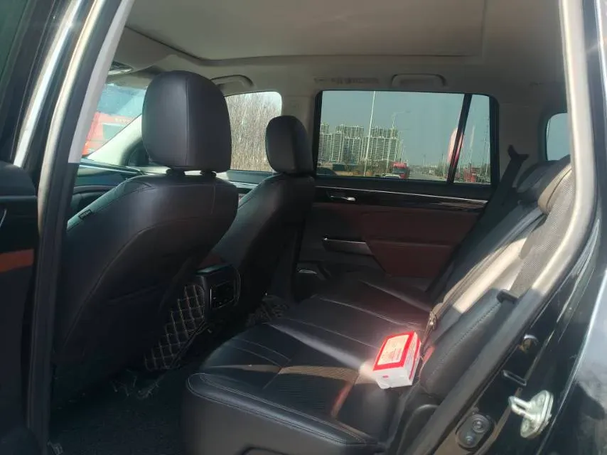 2017 GAC Trumpchi GS8 2.0T 201HP L4 6AT,autocango,china used car exporter,china ev exporter,chinese used car exporter,chinese used ev exporter