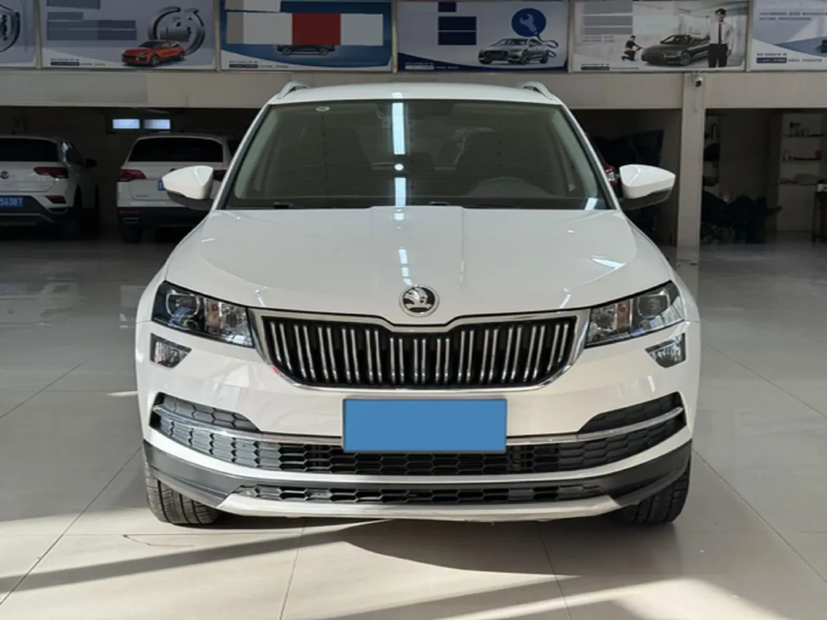 2021 Skoda Karoq 1.4T 150HP L4 7DCT,autocango,china used car exporter,china ev exporter,chinese used car exporter,chinese used ev exporter
