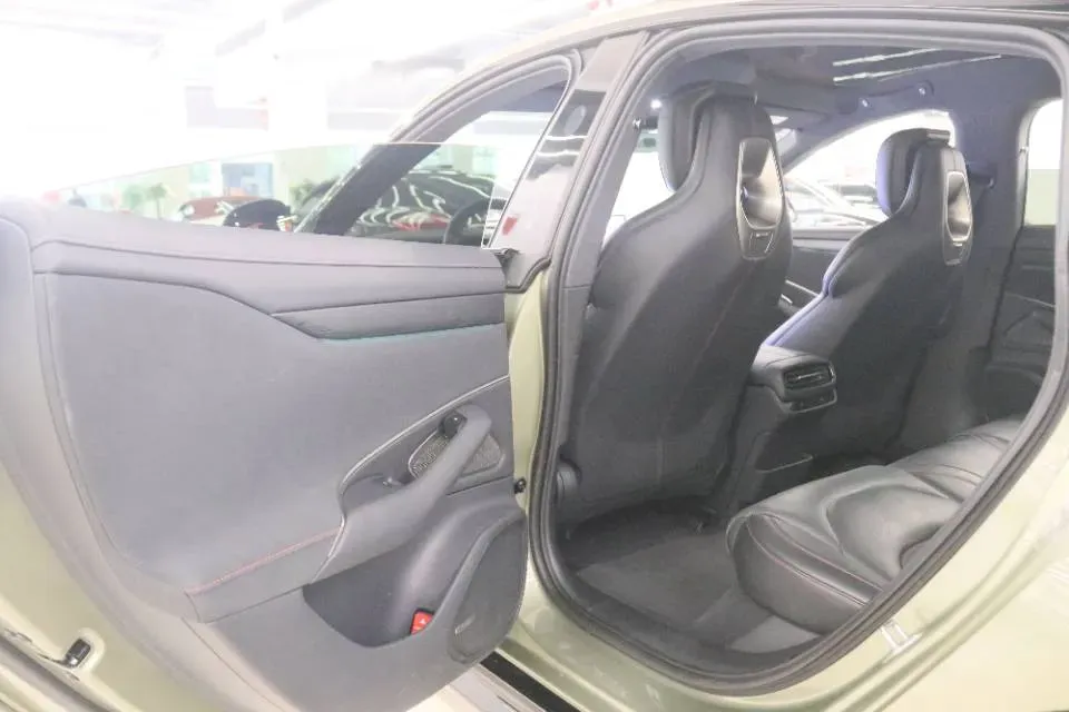 2024 MI SU7 BEV 73.6KWH,autocango,china used car exporter,china ev exporter,chinese used car exporter,chinese used ev exporter