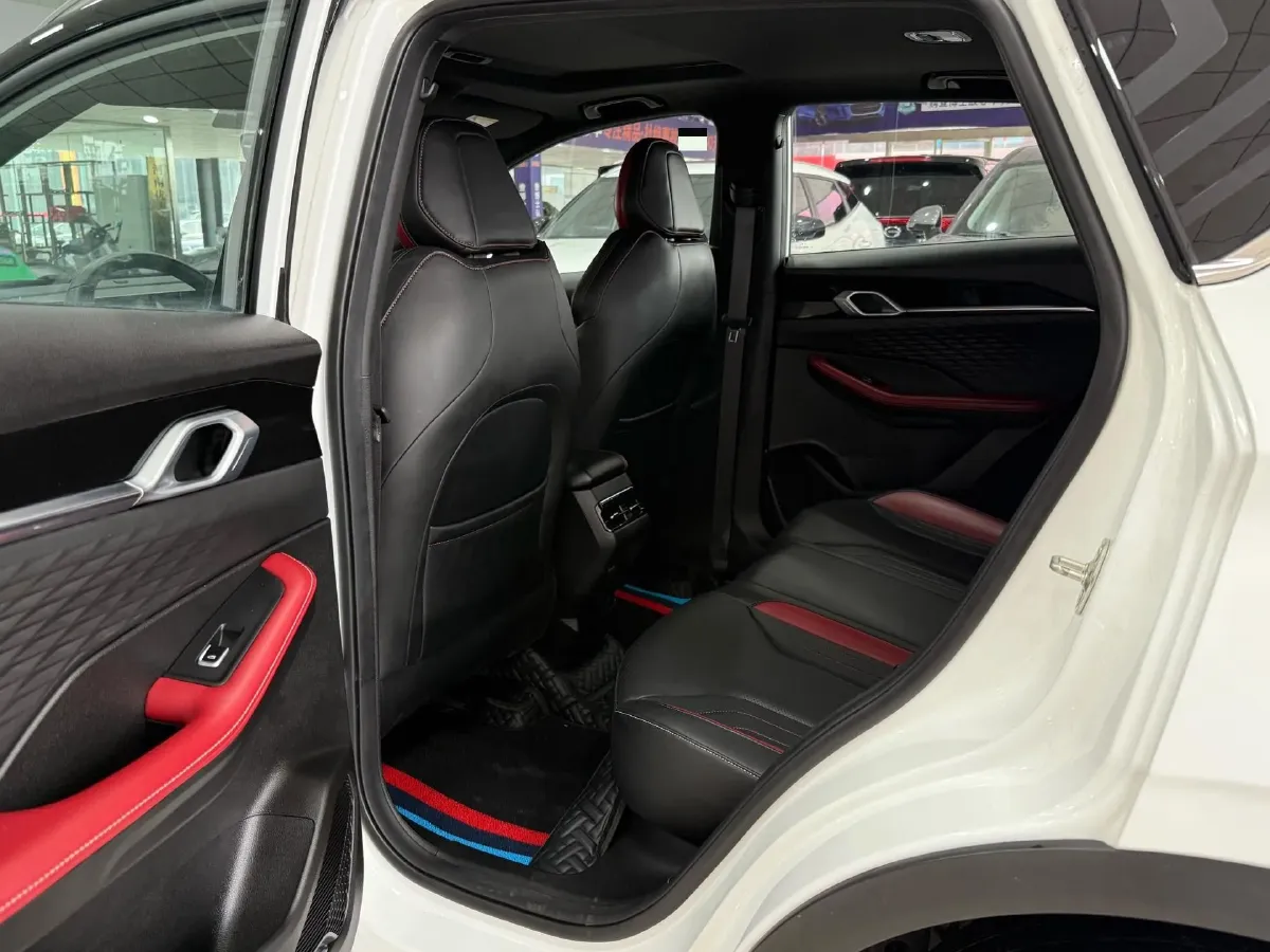 2023 Geely Coolray 1.5T 181HP L4 7DCT,autocango,china used car exporter,china ev exporter,chinese used car exporter,chinese used ev exporter