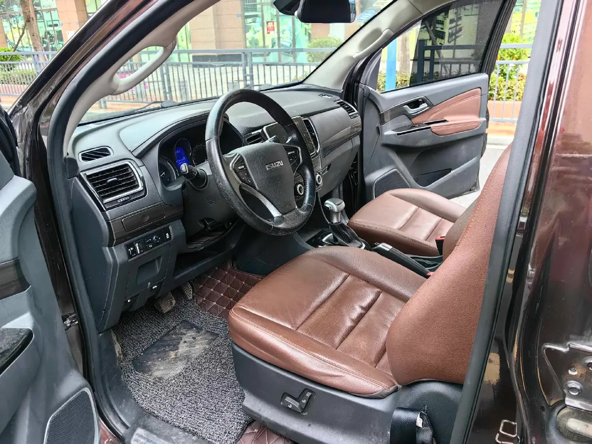 2018 Isuzu Mu-X 1.9T 163HP L4 6AT,autocango,china used car exporter,china ev exporter,chinese used car exporter,chinese used ev exporter