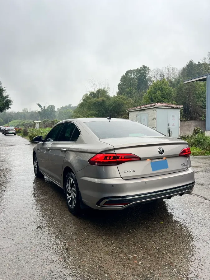 2023 Volkswagen Bora 1.2T 116HP L4 7DCT,autocango,china used car exporter,china ev exporter,chinese used car exporter,chinese used ev exporter