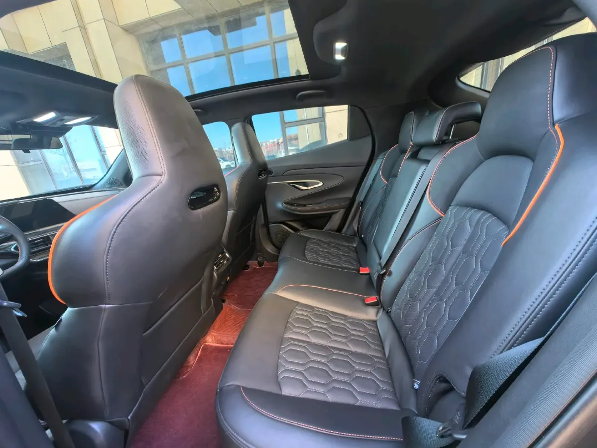 2022 ChangAn UNI-T 1.5T 188HP L4 7DCT,autocango,china used car exporter,china ev exporter,chinese used car exporter,chinese used ev exporter