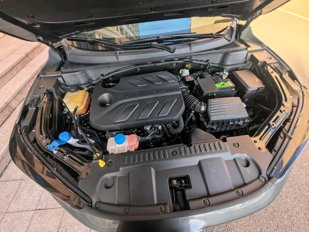 2022 ChangAn UNI-T 1.5T 188HP L4 7DCT,autocango,china used car exporter,china ev exporter,chinese used car exporter,chinese used ev exporter