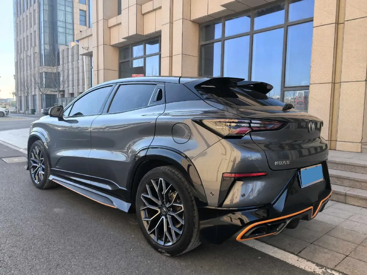 2022 ChangAn UNI-T 1.5T 188HP L4 7DCT,autocango,china used car exporter,china ev exporter,chinese used car exporter,chinese used ev exporter