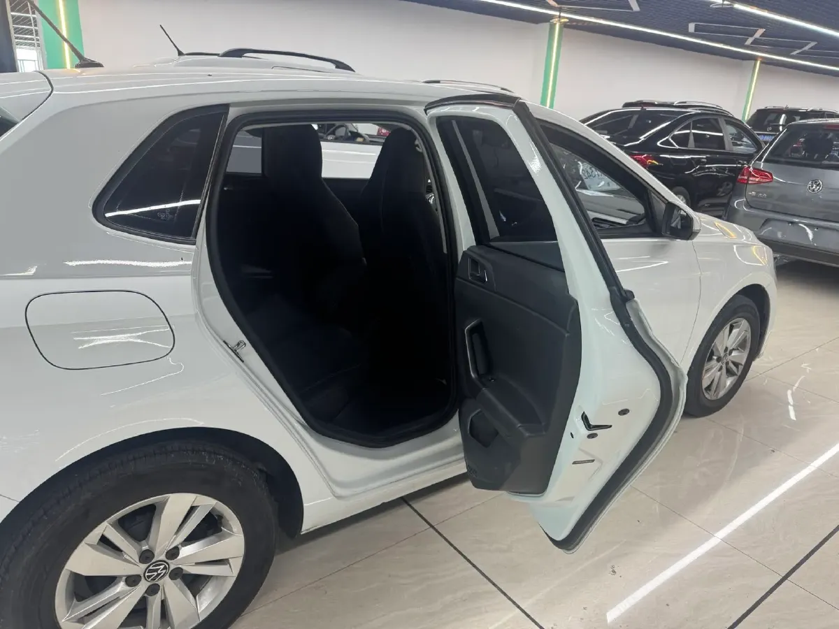 2023 Volkswagen Polo 1.5L 110HP L4 6AT,autocango,china used car exporter,china ev exporter,chinese used car exporter,chinese used ev exporter