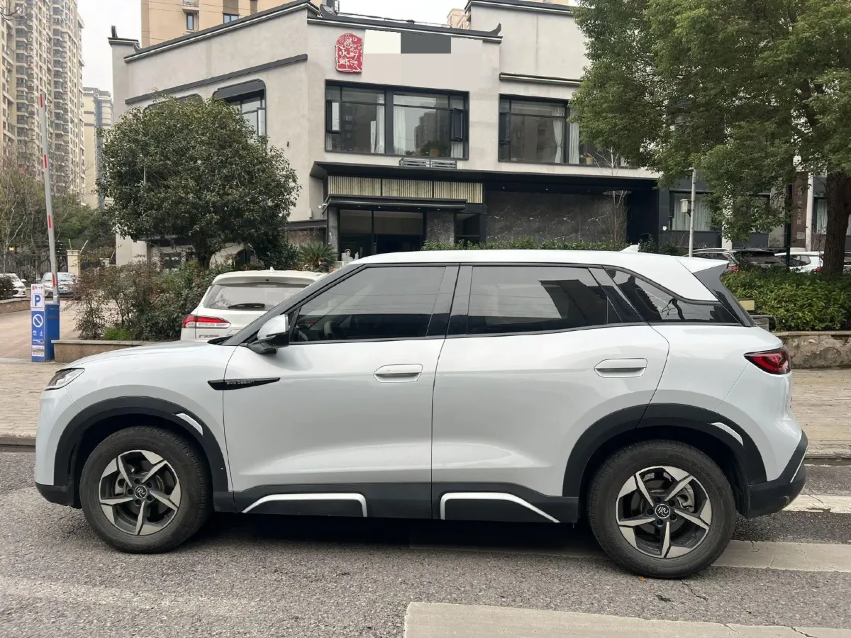 2024 BYD YuanUP BEV 45.12KWH,autocango,china used car exporter,china ev exporter,chinese used car exporter,chinese used ev exporter