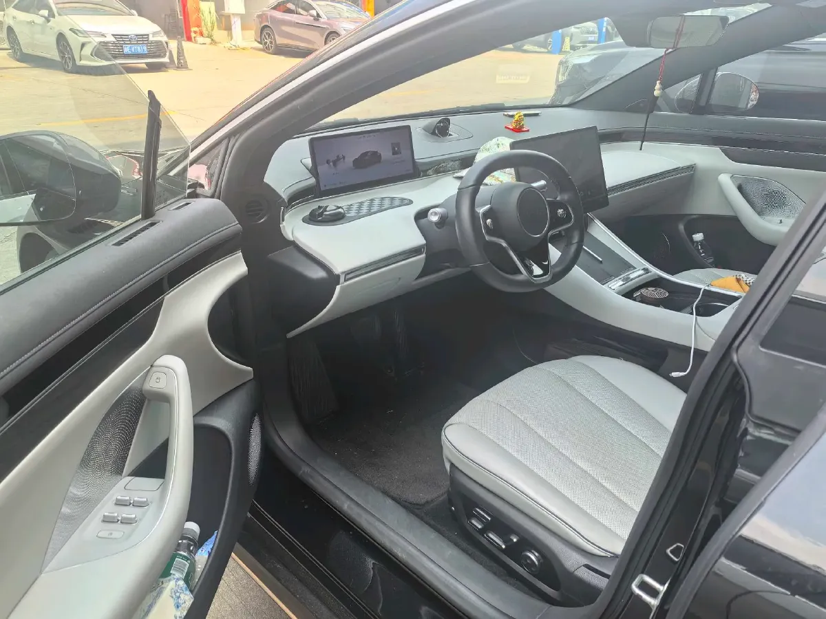 2024 Luxeed S7 BEV 82KWH,autocango,china used car exporter,china ev exporter,chinese used car exporter,chinese used ev exporter