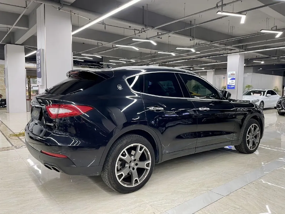 2018 Jaguar XJ 3.0T 340HP V6 8AT,autocango,china used car exporter,china ev exporter,chinese used car exporter,chinese used ev exporter