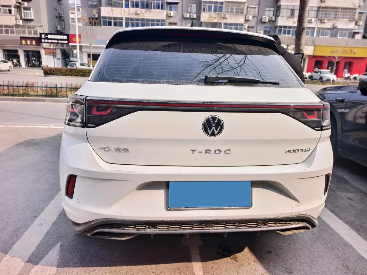 2025 Volkswagen T-Roc 1.5T 160HP L4 7DCT,autocango,china used car exporter,china ev exporter,chinese used car exporter,chinese used ev exporter