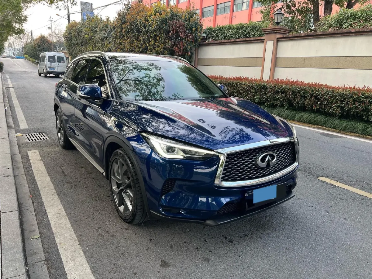 2020 Infiniti QX50 2.0T 245HP L4 CVT,autocango,china used car exporter,china ev exporter,chinese used car exporter,chinese used ev exporter