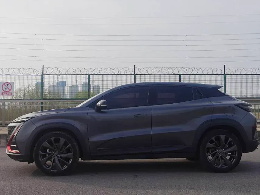 2020 ChangAn UNI-T 1.5T 180HP L4 7DCT,autocango,china used car exporter,china ev exporter,chinese used car exporter,chinese used ev exporter